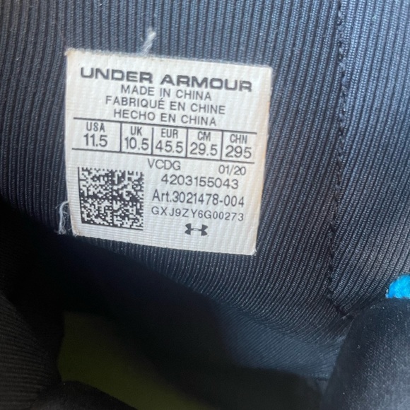 Under Armour cleats, size 11.5 - football or lacrosse. Plenty of life left! - Picture 5 of 6